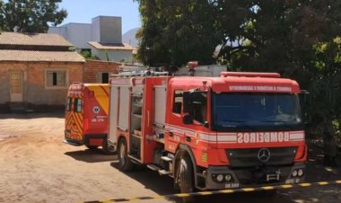 Acidente deixa cinco mortos após queda de carro em córrego em Goiás